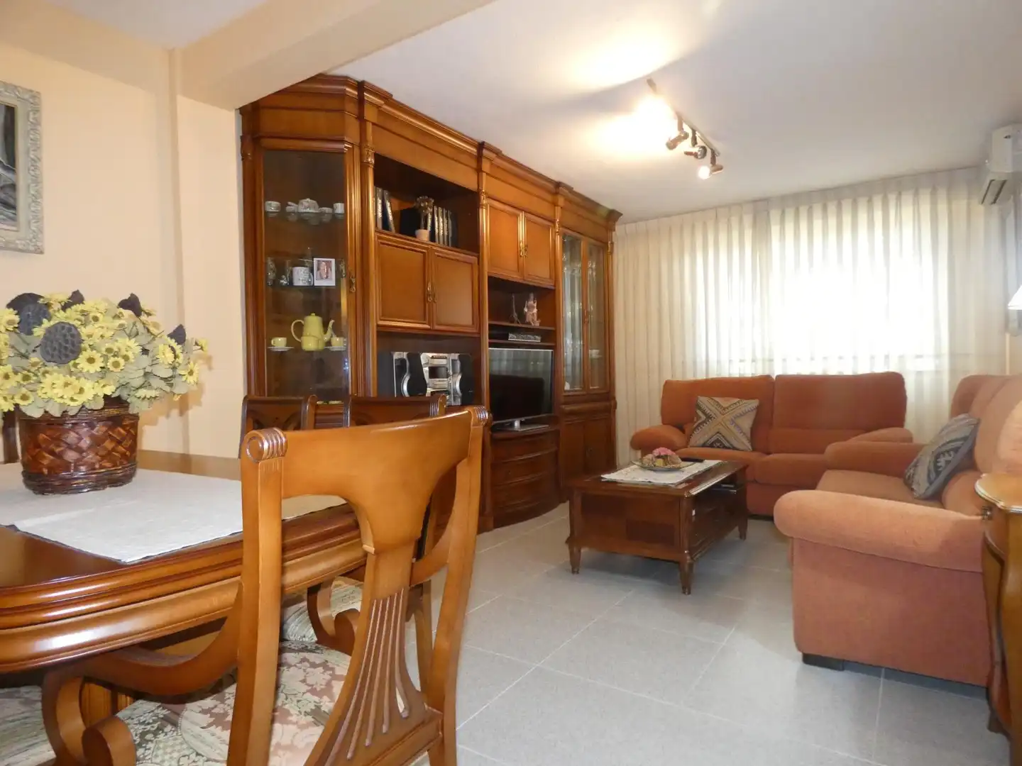 Wohnzimmer von Wohnung zum Verkauf in Utebo mit Heizung