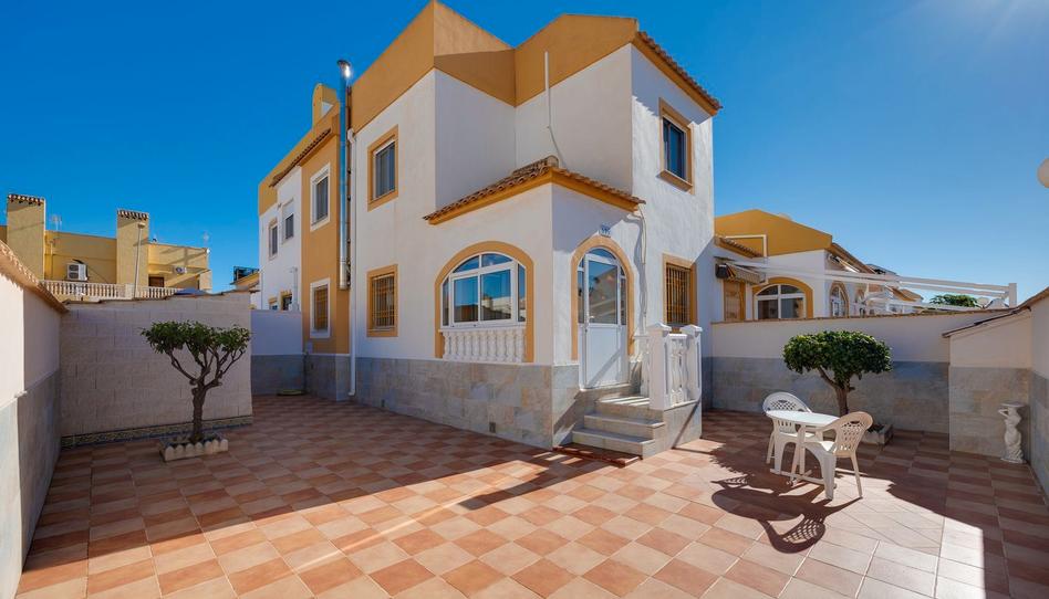 Foto 1 de Casa adosada en venda a Calle Río Danubio, 695, Zona Carrefour - Urbanizaciones, Alicante