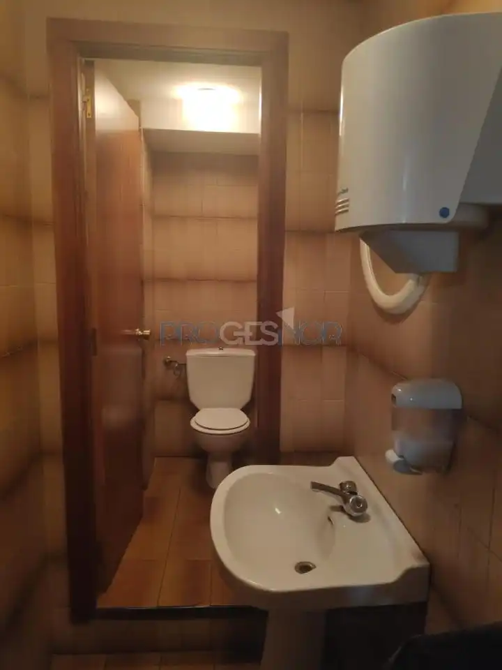 Büro zur Miete in Centro Ciudad, imagen 2