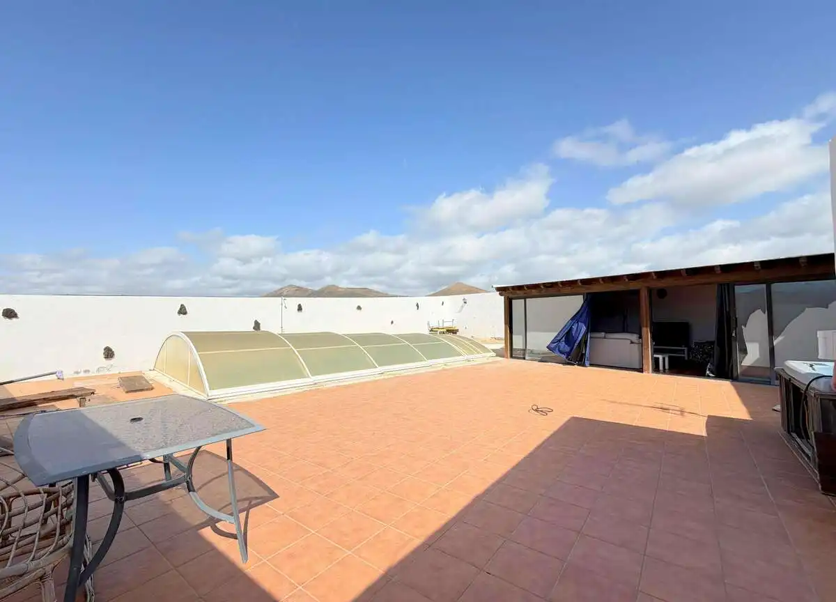 Terrassa de Casa o xalet en venda en Tías amb Terrassa, Piscina i Moblat