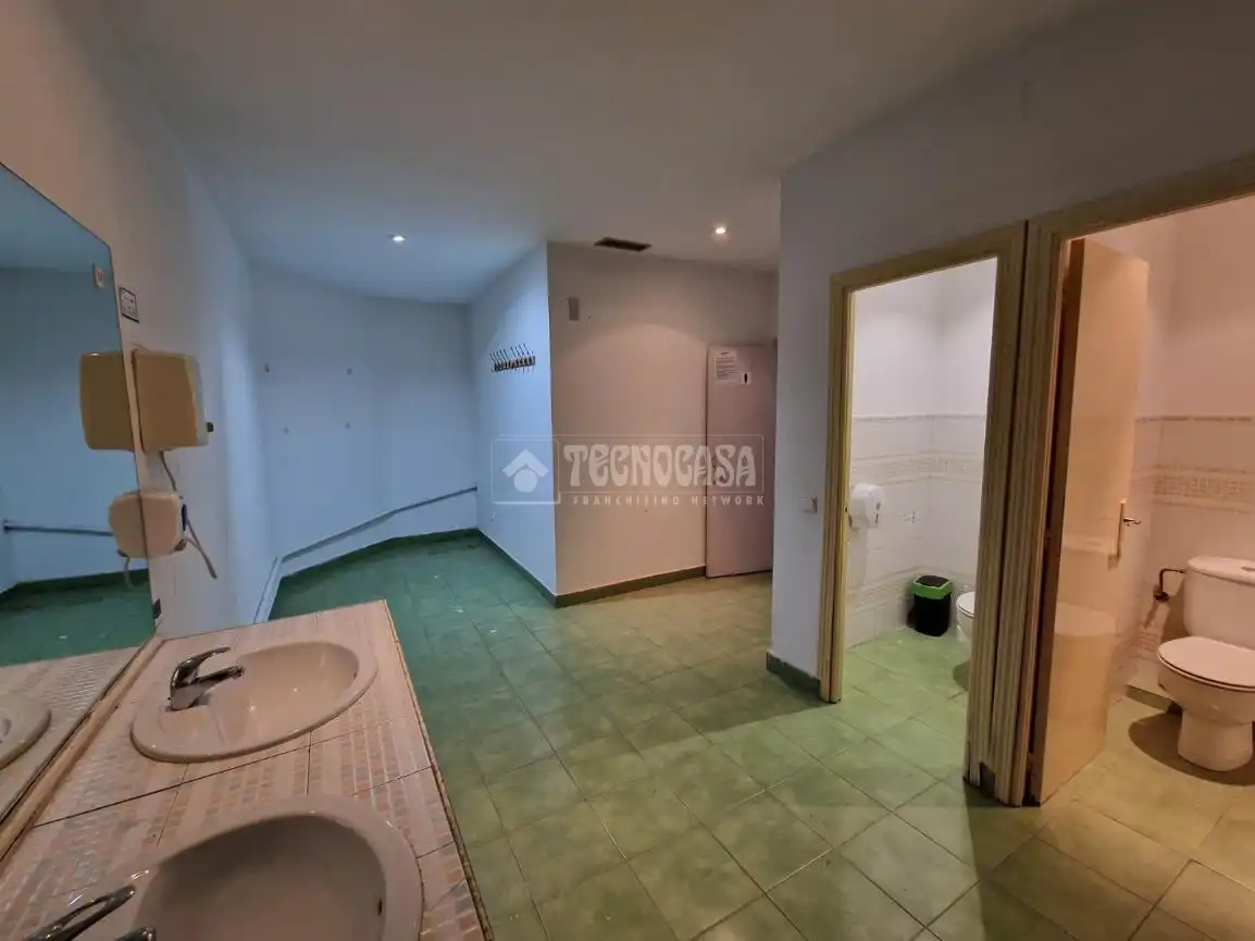 Local comercial en venda a Centro, imagen 16