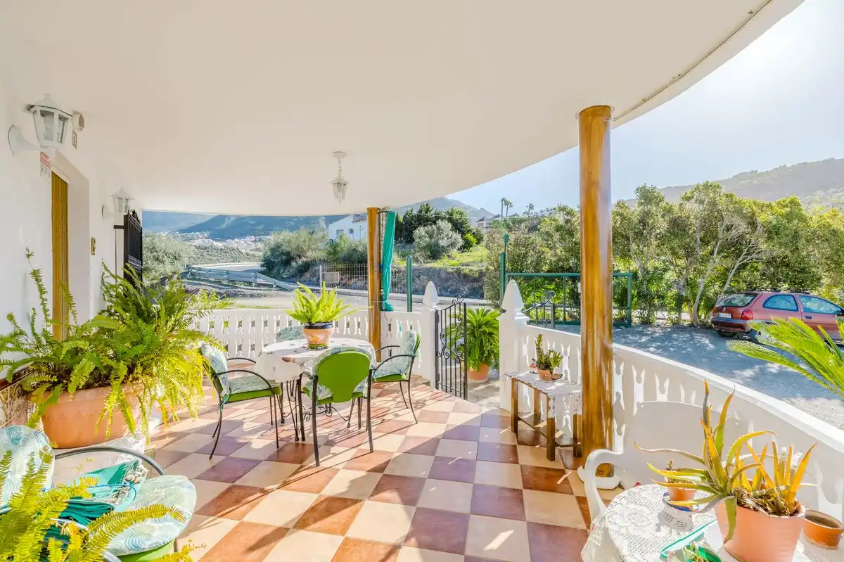 Villa con giardino in vendita a Alcaucín, imagen 3