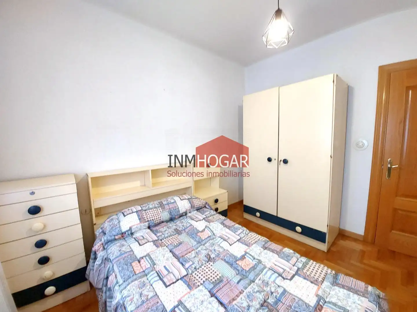 Bedroom of Flat for sale in Arévalo  with Heating, Parquet flooring and Storage room
