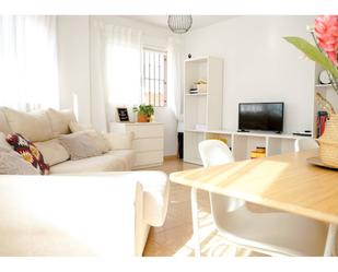 Living room of Flat to rent in  Murcia Capital  with Air Conditioner and Balcony