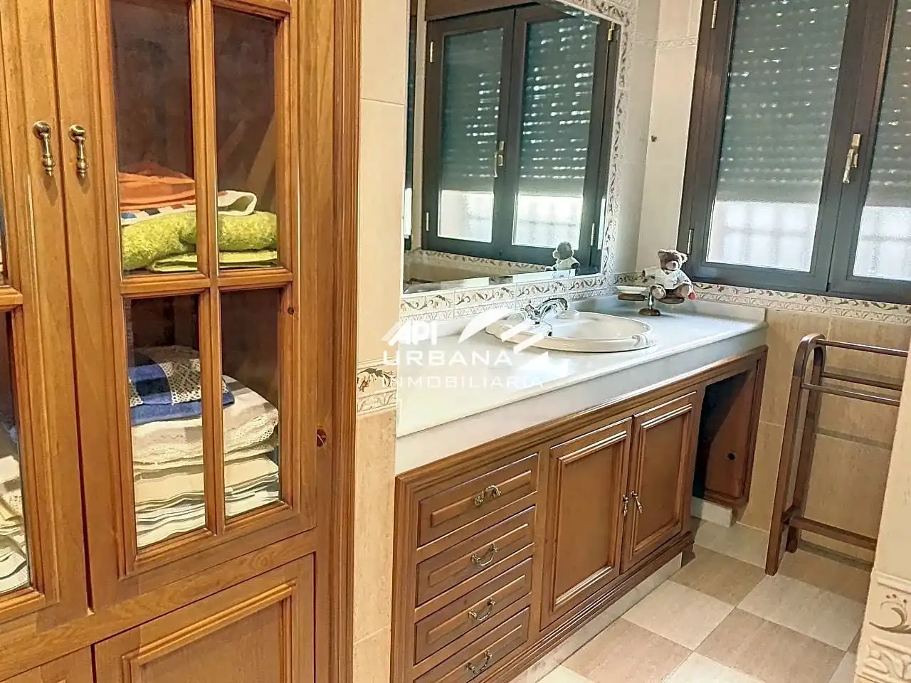 Baño de Casa o chalet en venta en Lucena con Aire acondicionado, Jardín privado y Terraza