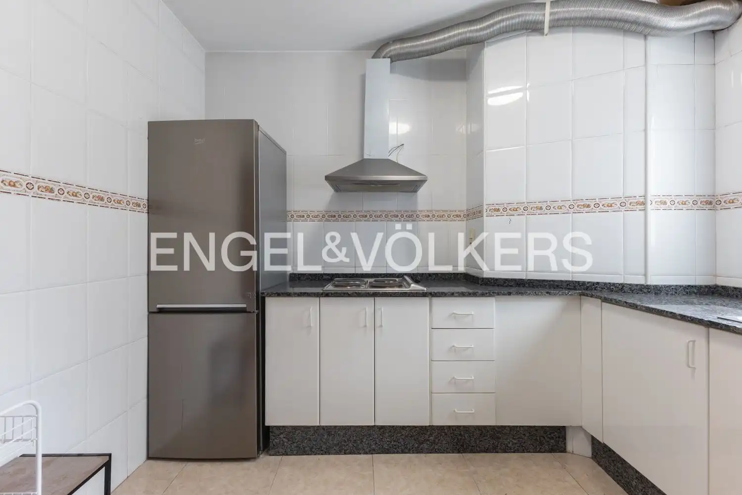 Kitchen of Flat for rent in Ciutat Vella 