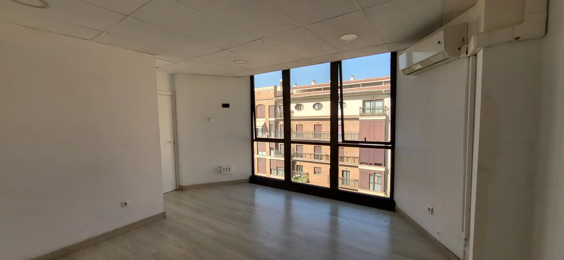 Office for rent in Alameda de Colón, Ensanche Centro - Puerto