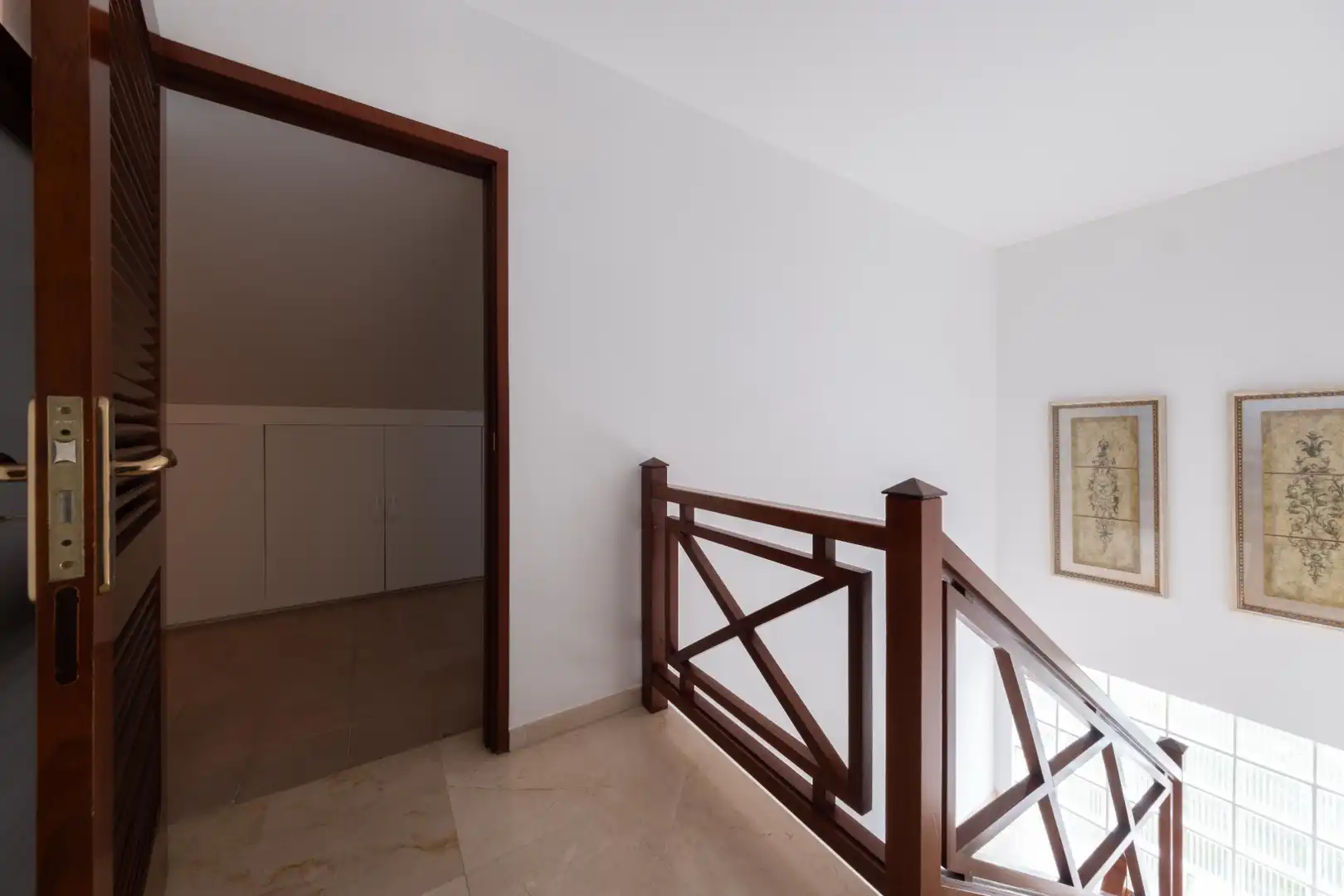 Casa aparellada amb terrassa en venda a Calle Pío XII 39, imagen 51
