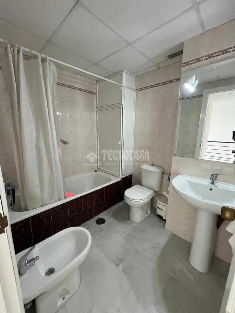 Bany de Casa o xalet en venda en Dos Hermanas