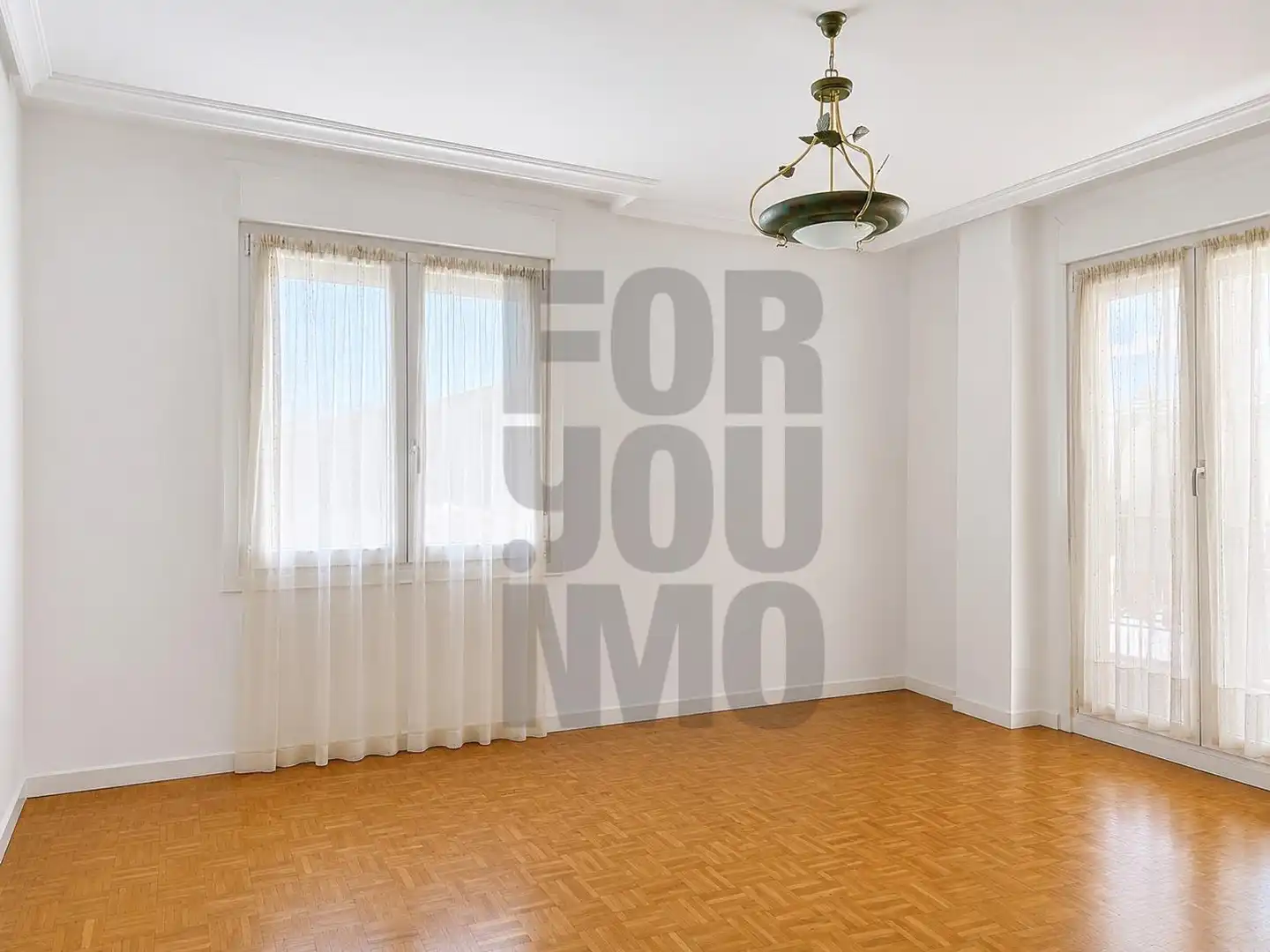 Living room of Flat for sale in Donostia - San Sebastián   with Heating, Storage room and Balcony