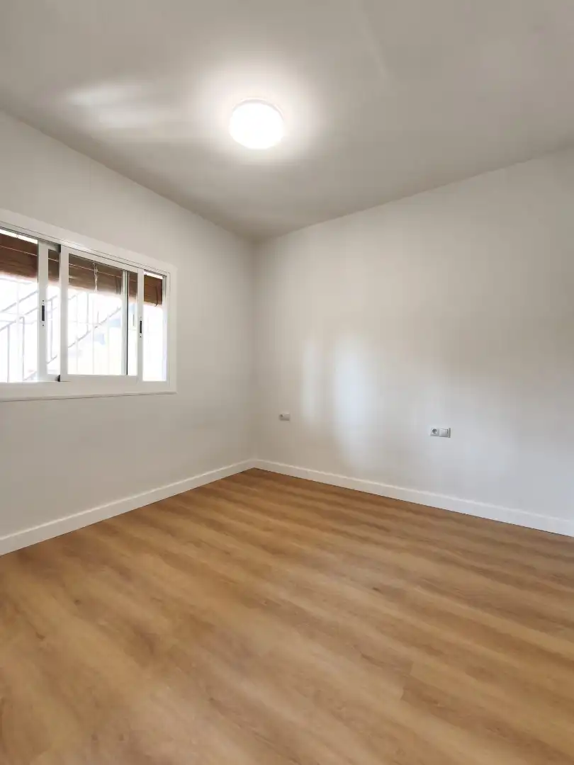Habitación de Piso en venta en Barcelona con Parquet, Terraza y Trastero