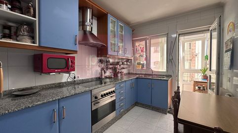 Foto 2 de Piso en venta en Residencia - Abella, Lugo Capital