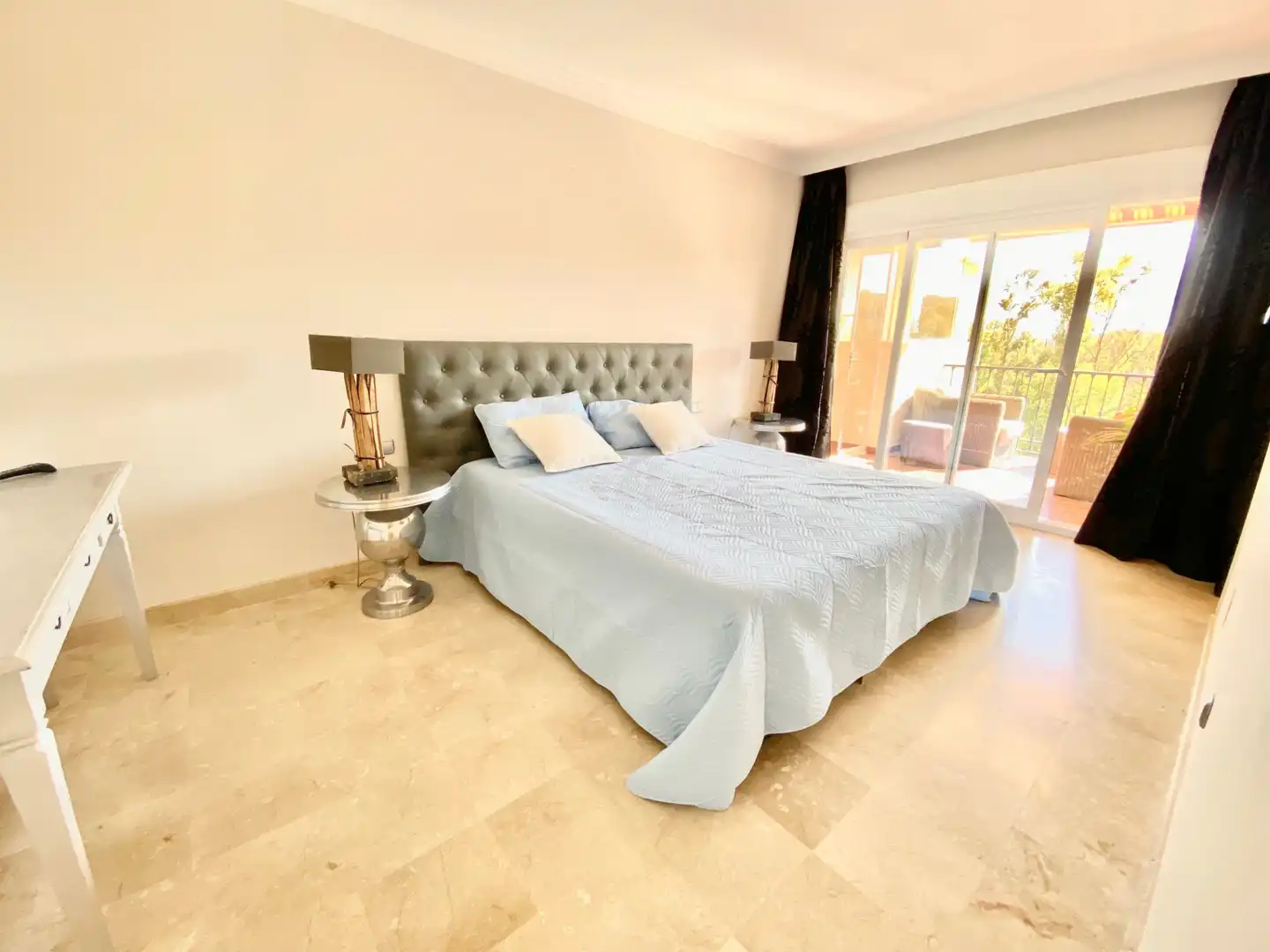Apartments for rent in Benatalaya