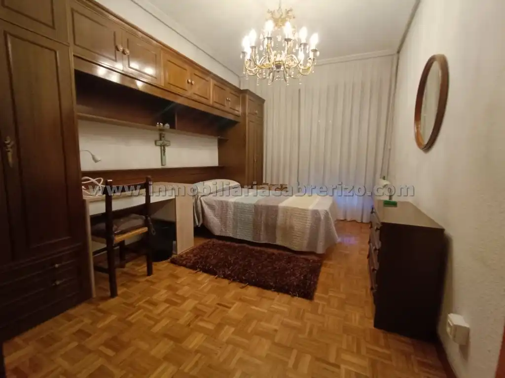 Bedroom of Flat for rent in  Logroño  with Heating, Parquet flooring and Terrace