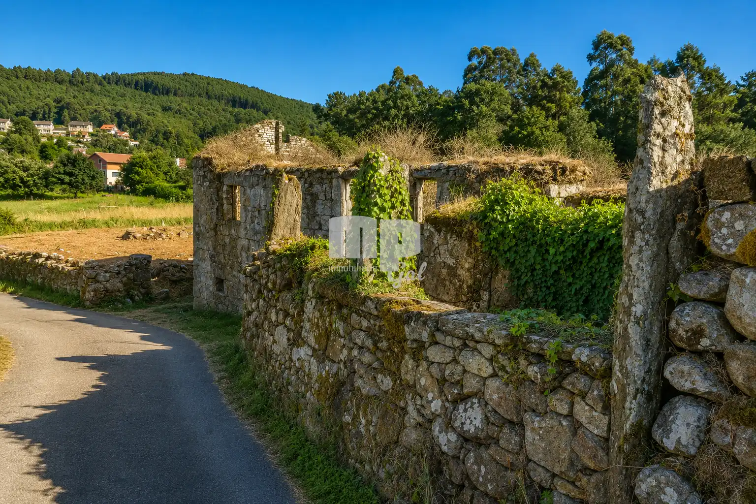 Casa rústica amb jardí en venda a Borreiros, imagen 4