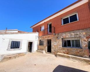 Vista exterior de Casa o xalet en venda en Santa Cruz de Pinares amb Balcó