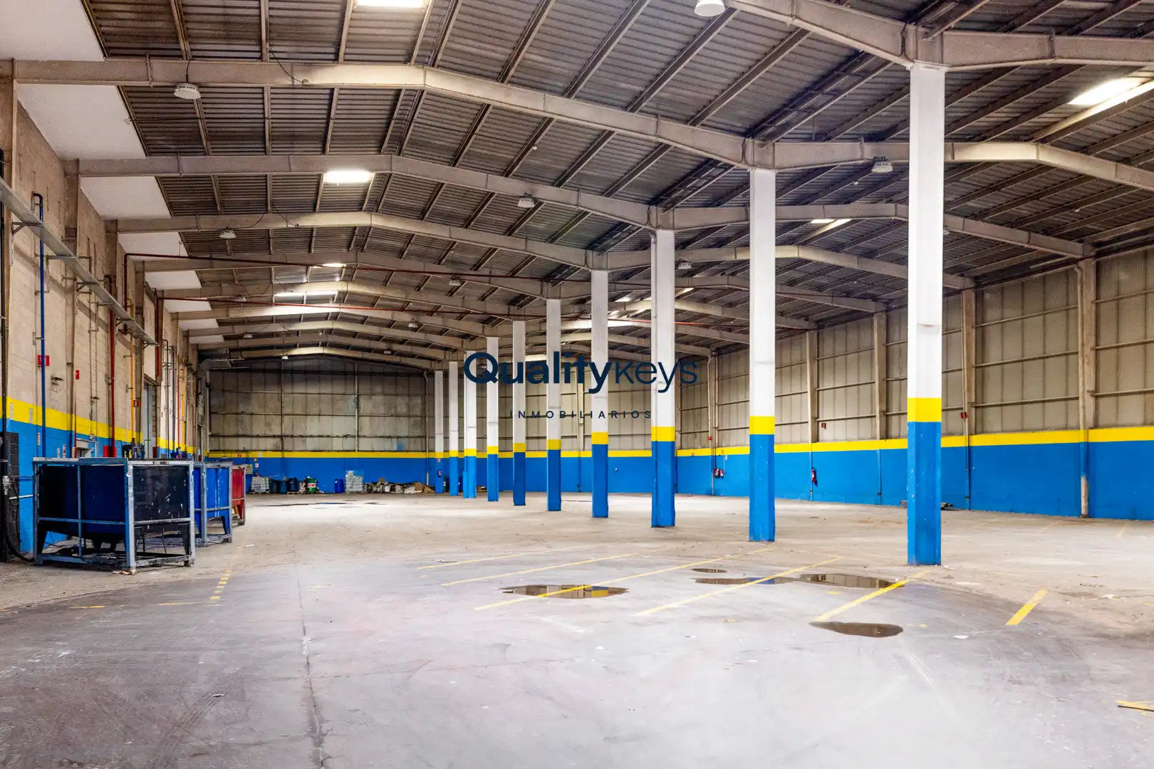 Vista exterior de Nave industrial en venta en Ajalvir con Calefacción y Alarma