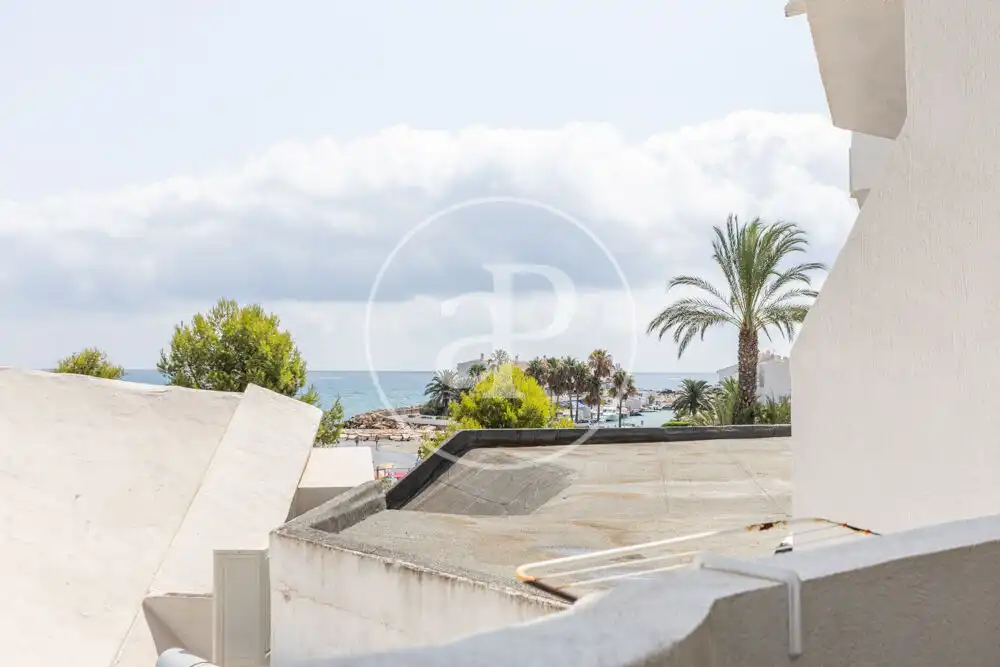 Vista exterior de Pis en venda en Alcalà de Xivert amb Aire condicionat, Calefacció i Jardí privat