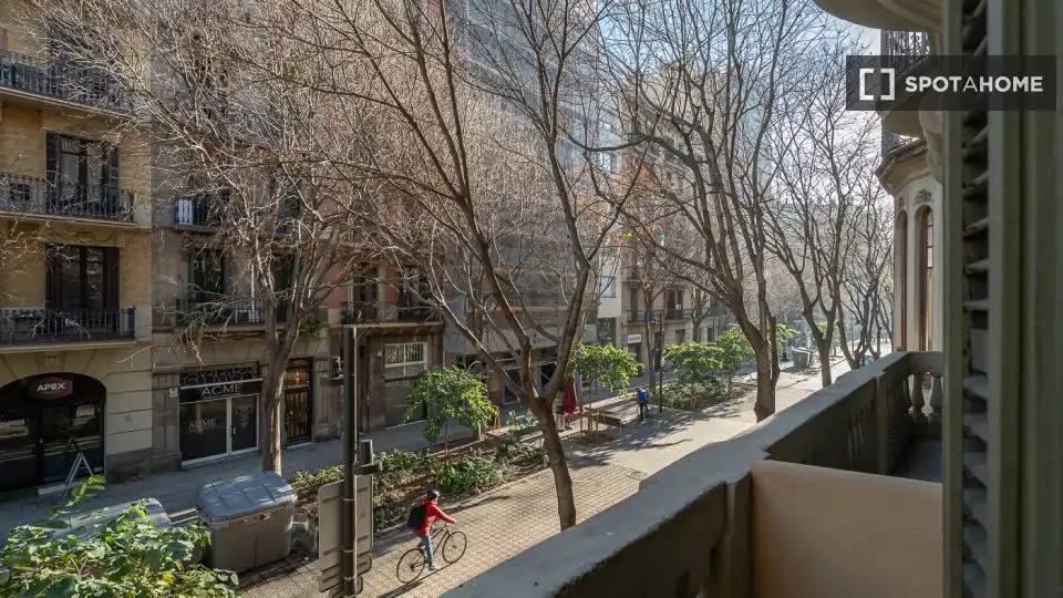Flat with terrace to rent in Eixample, imagen 2
