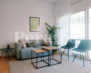 Sala d'estar de Pis de lloguer en  Barcelona Capital amb Aire condicionat, Calefacció i Parquet