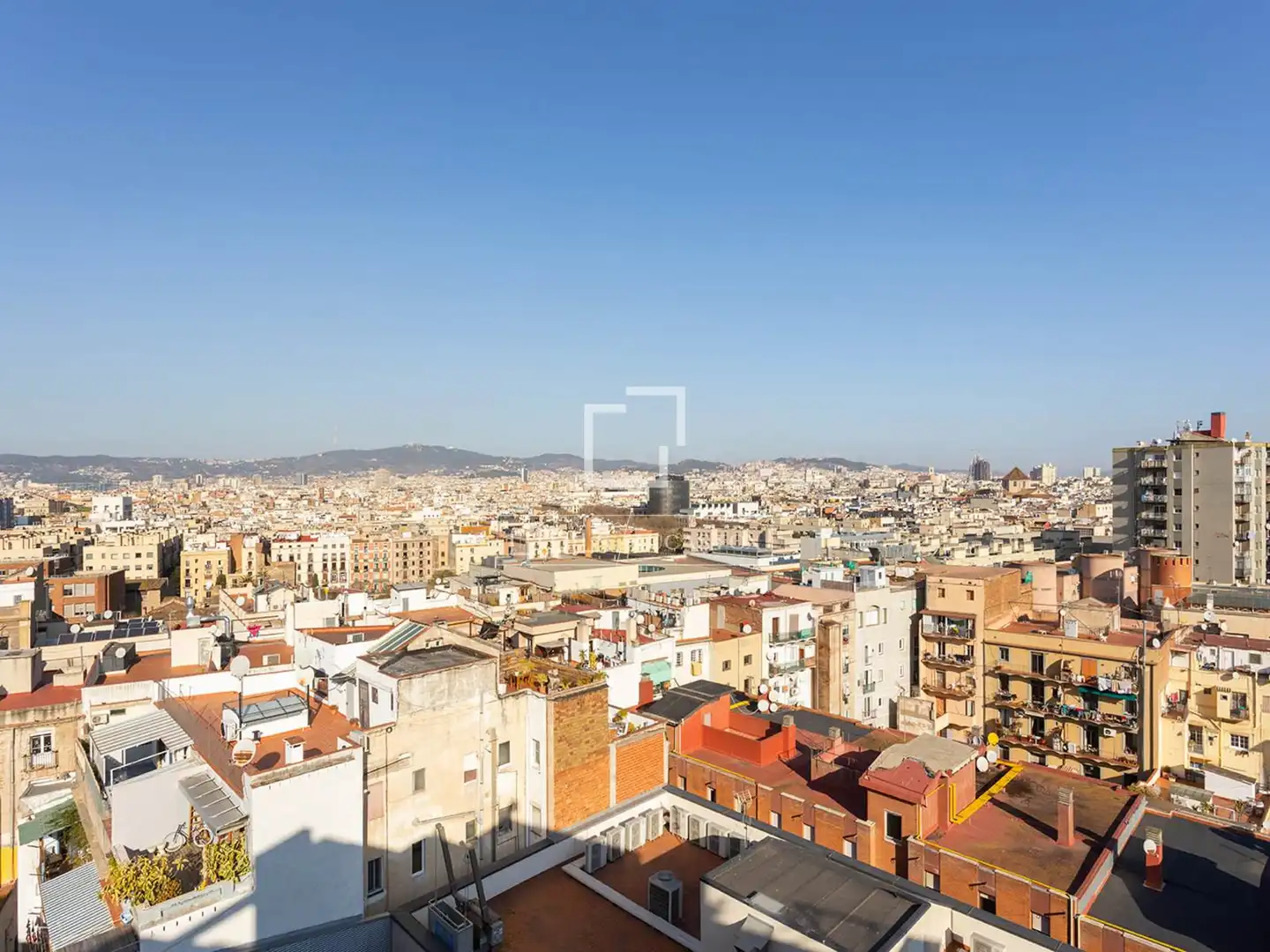 Vista exterior de Ático de alquiler en Barcelona con Aire acondicionado, Calefacción y Terraza