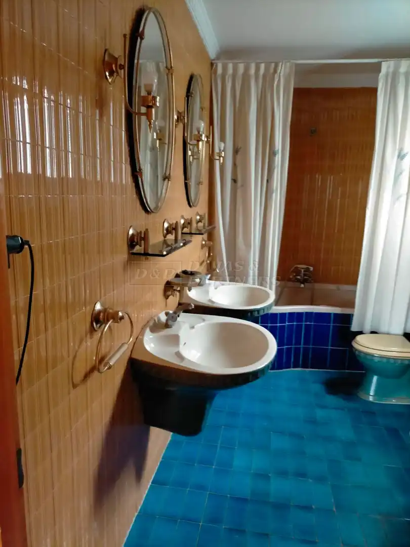Bany de Casa o xalet en venda en Orihuela amb Jardí privat, Terrassa i Traster