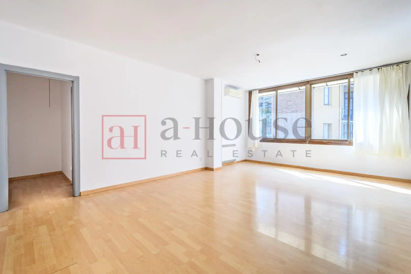Wohnung mit Terrasse zum Verkauf in Carrer de Trafalgar, imagen 3