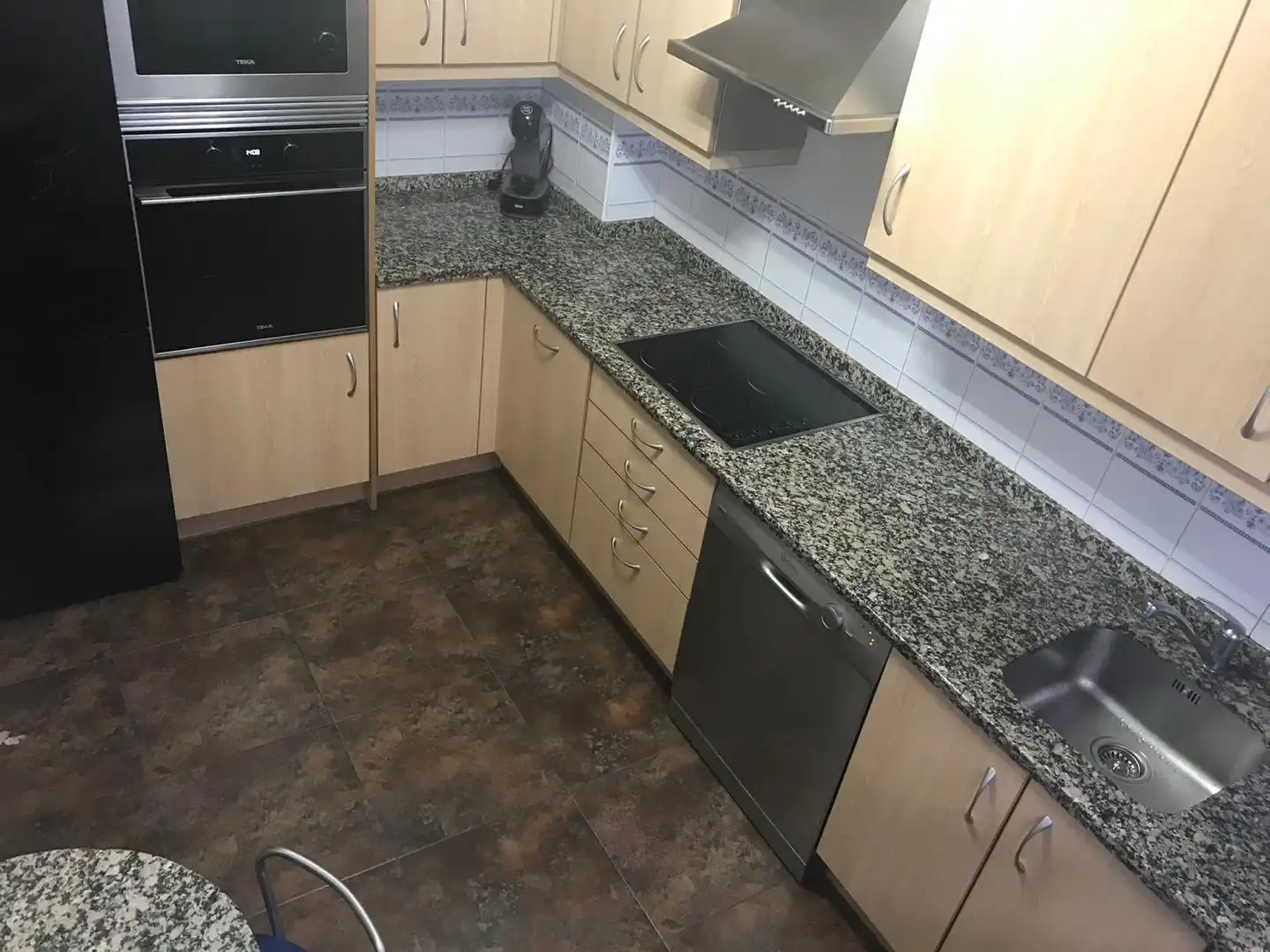 Küche von Maisonette zur Miete in Salamanca mit Heizung, Privatgarten und Parkett