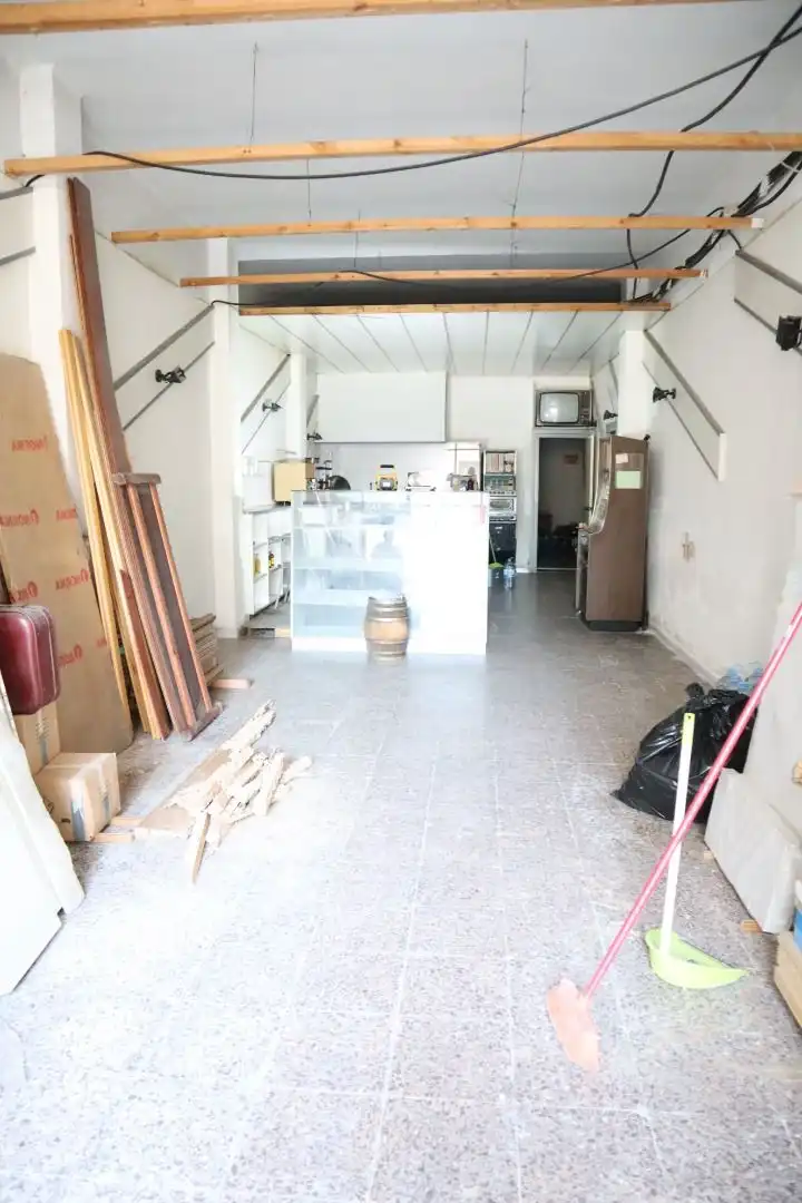 Gewerbefläche zum Verkauf in Centre - Cordelles, imagen 2