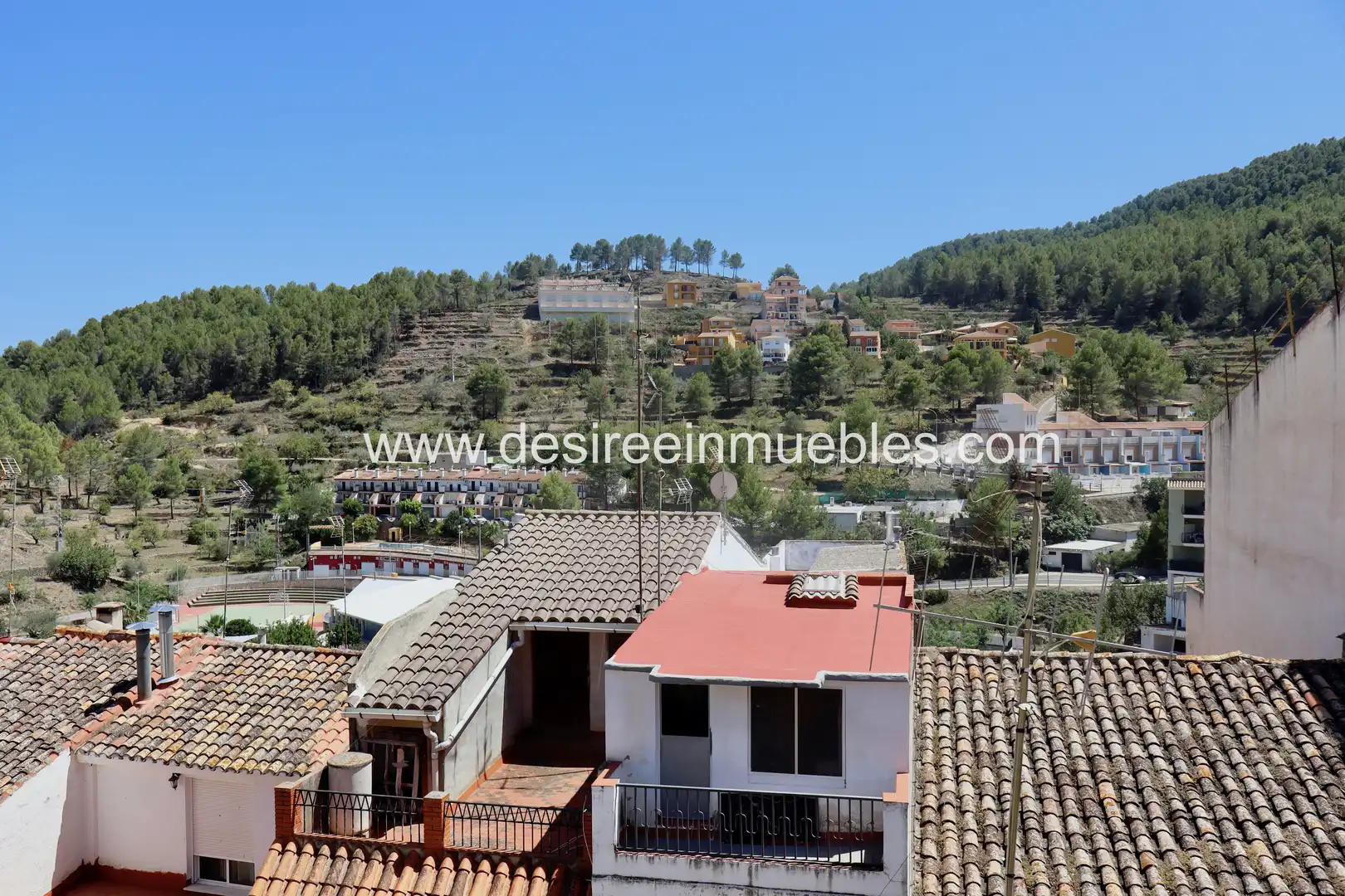 Buildings for sale in Carrer Calvari, Sueras / Suera