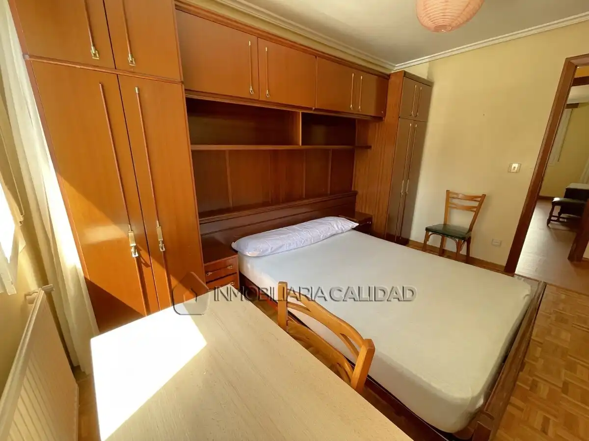 Habitación de Piso de alquiler en Burgos con Calefacción y Amueblado