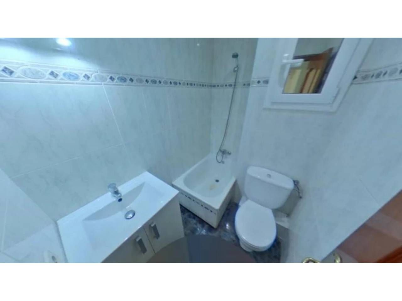 Bathroom of Flat for sale in  Barcelona Capital