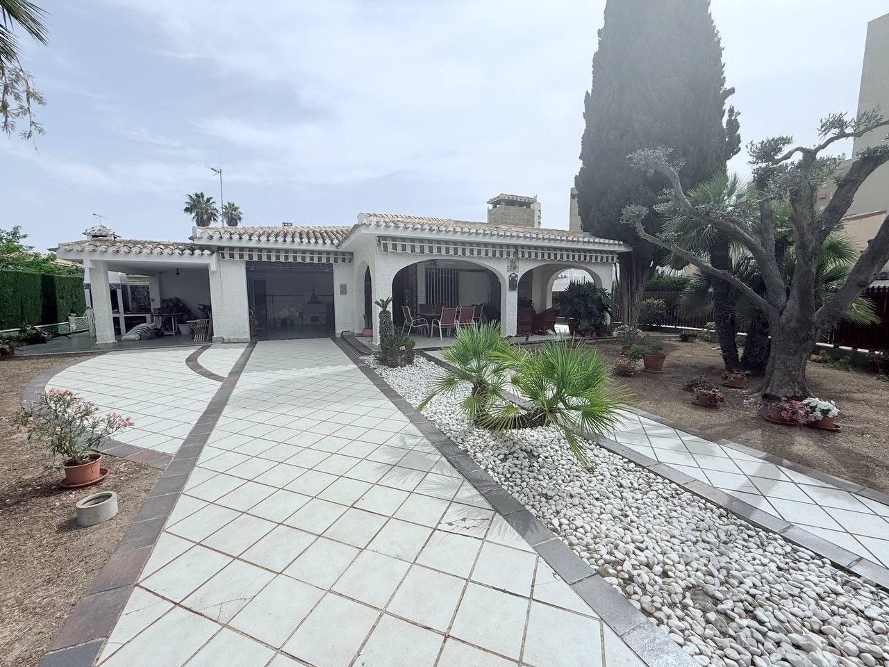 Exterior view of House or chalet for sale in Orihuela  with Air Conditioner, Terrace and Furnished