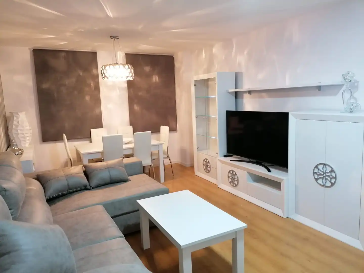 Sala d'estar de Dúplex en venda en Mondéjar amb Aire condicionat, Calefacció i Moblat