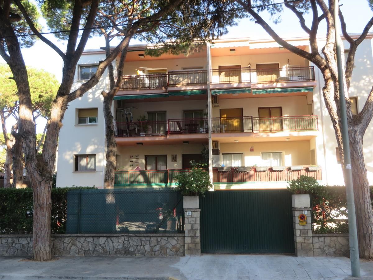 Exterior view of Flat for sale in Castelldefels  with Swimming Pool