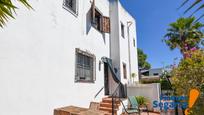 Vista exterior de Casa o xalet en venda en Roda de Berà amb Aire condicionat, Jardí privat i Terrassa