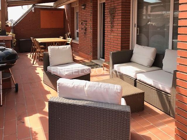 Terrace of Attic to rent in  Barcelona Capital  with Air Conditioner, Heating and Parquet flooring