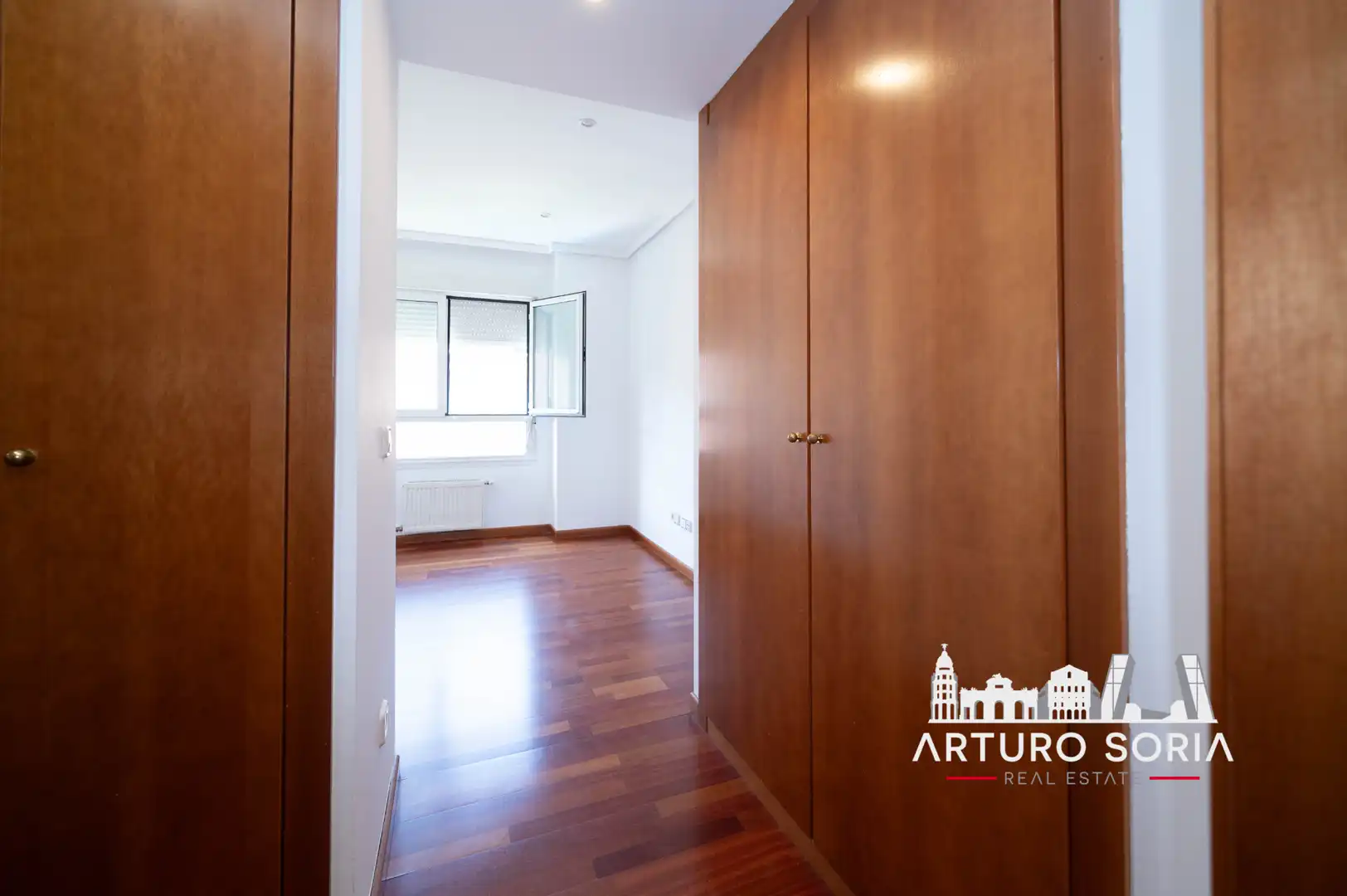Bedroom of Flat for rent in Madrid  with Storage room and Community pool