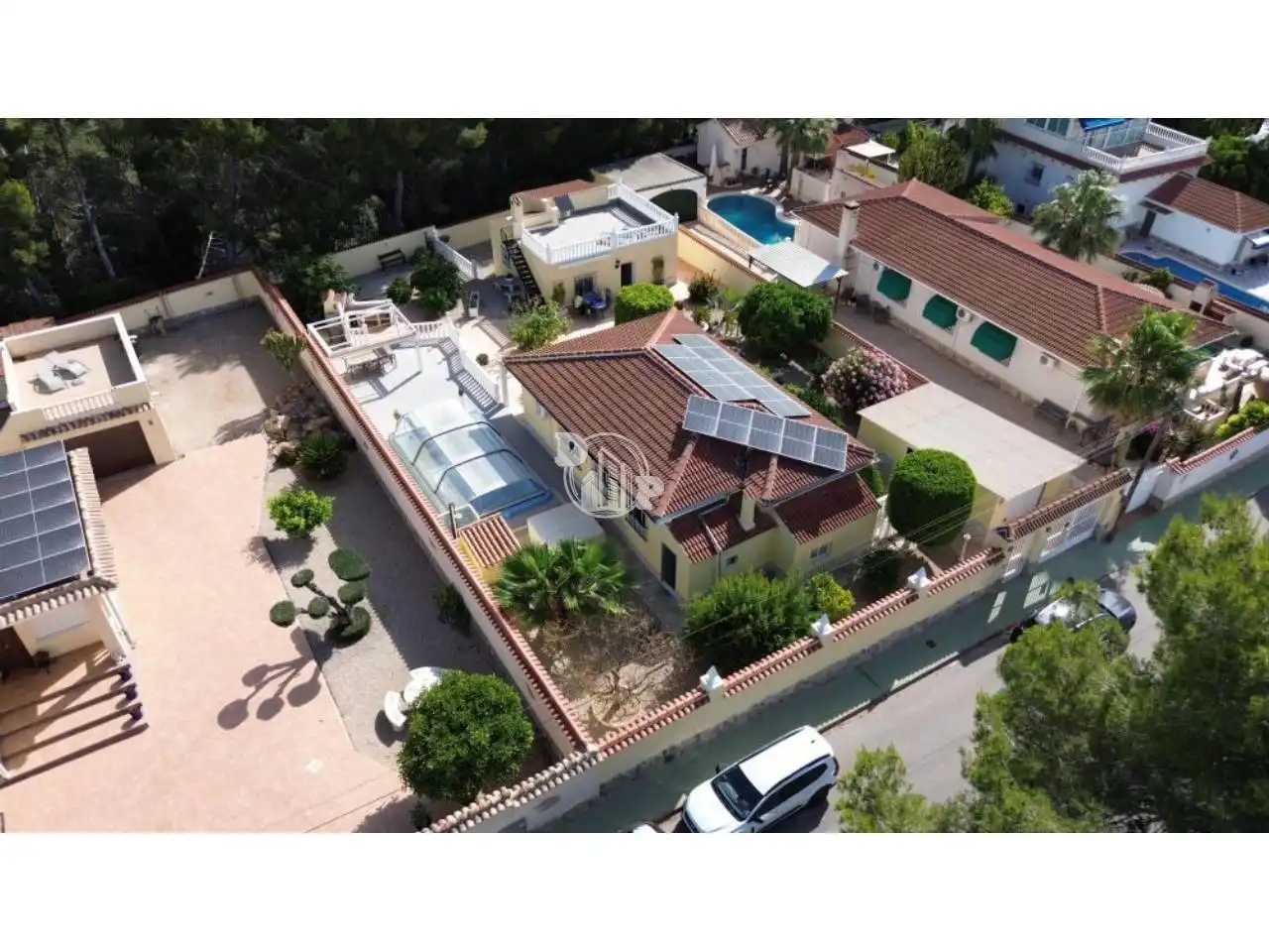 Vista exterior de Casa o xalet en venda en Pilar de la Horadada amb Jardí privat, Piscina i Moblat