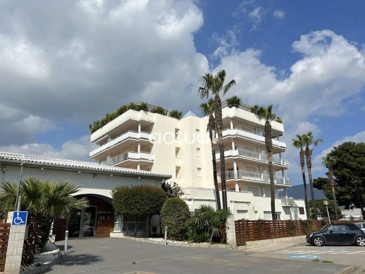 Apartamento con terraza en venta en Avenida port canigó, imagen 35