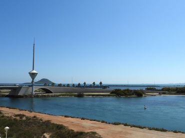 Pis amb piscina en venda a Gran Vía de la Manga 5A