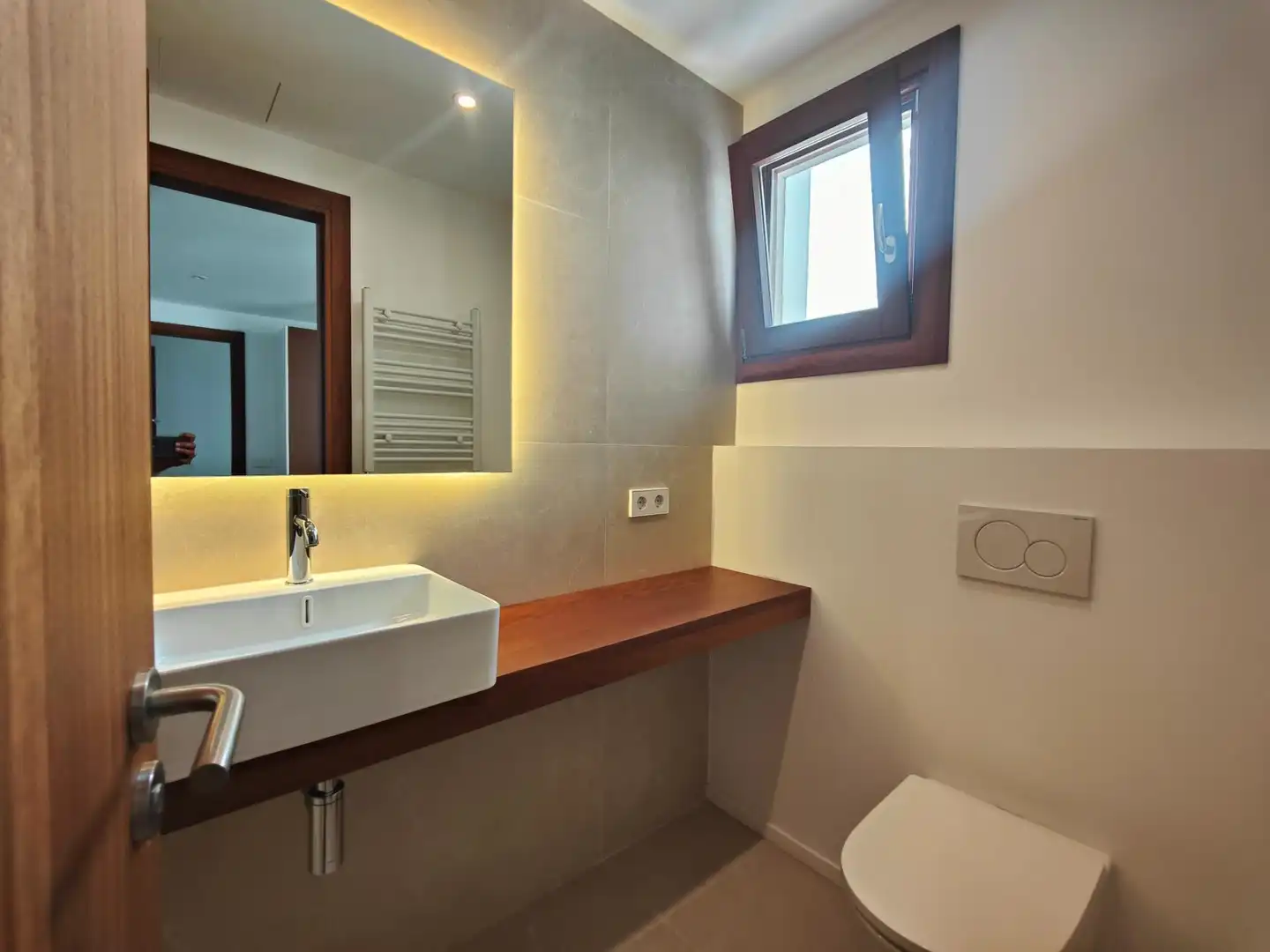 Baño de Piso de alquiler en  Palma de Mallorca con Aire acondicionado, Calefacción y Balcón