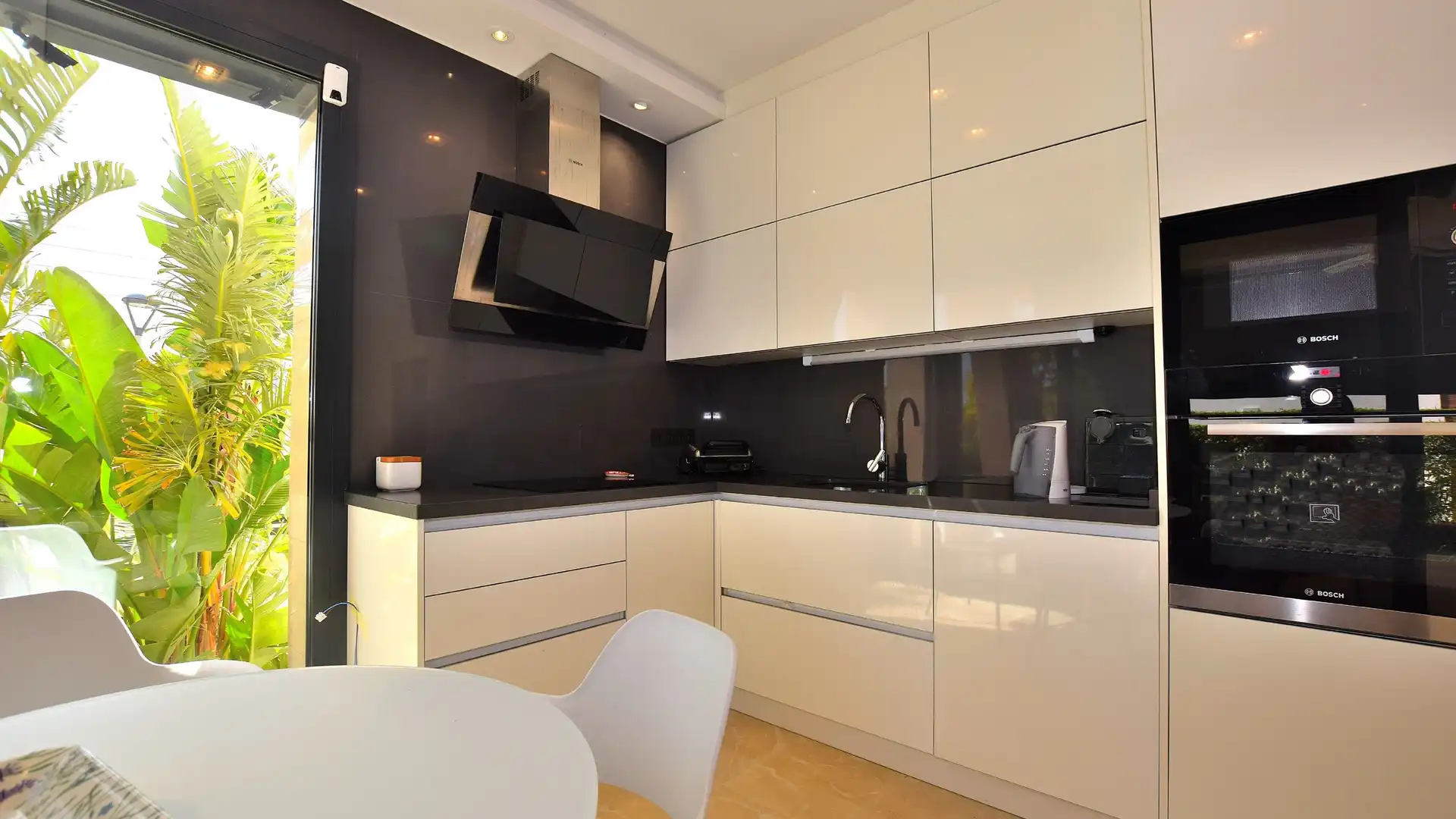 Kitchen of Houses for sale in Cambrils  with Air Conditioner, Private garden and Parquet flooring