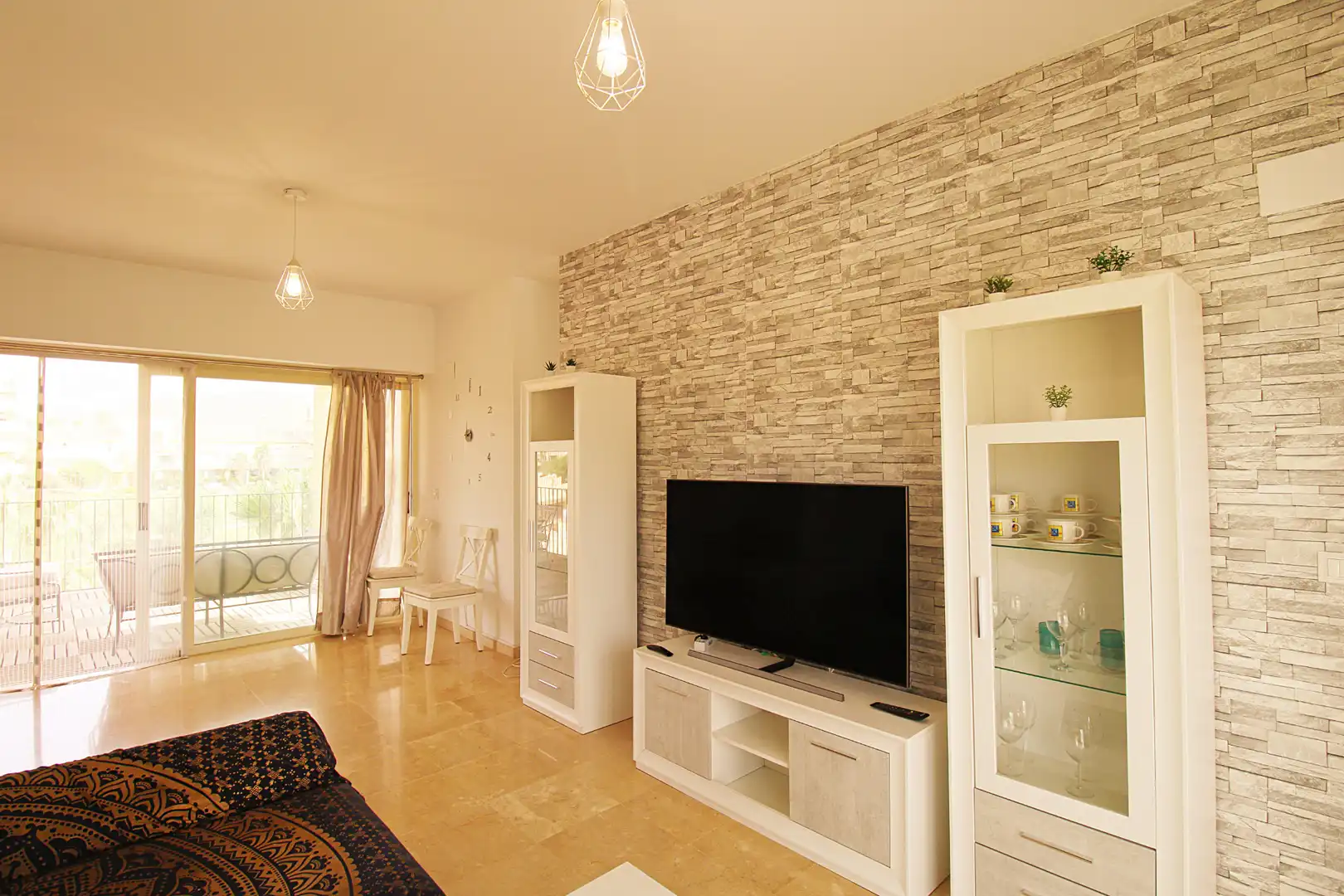 Sala de estar de Piso en venta en Alhaurín de la Torre con Aire acondicionado, Terraza y Piscina comunitaria