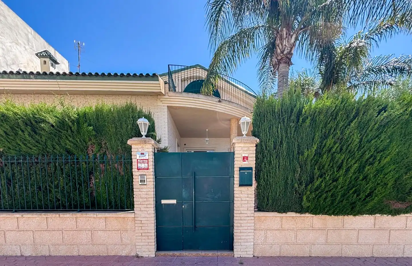 Vista exterior de Casa o chalet en venta en Cox con Aire acondicionado, Jardín privado y Parquet