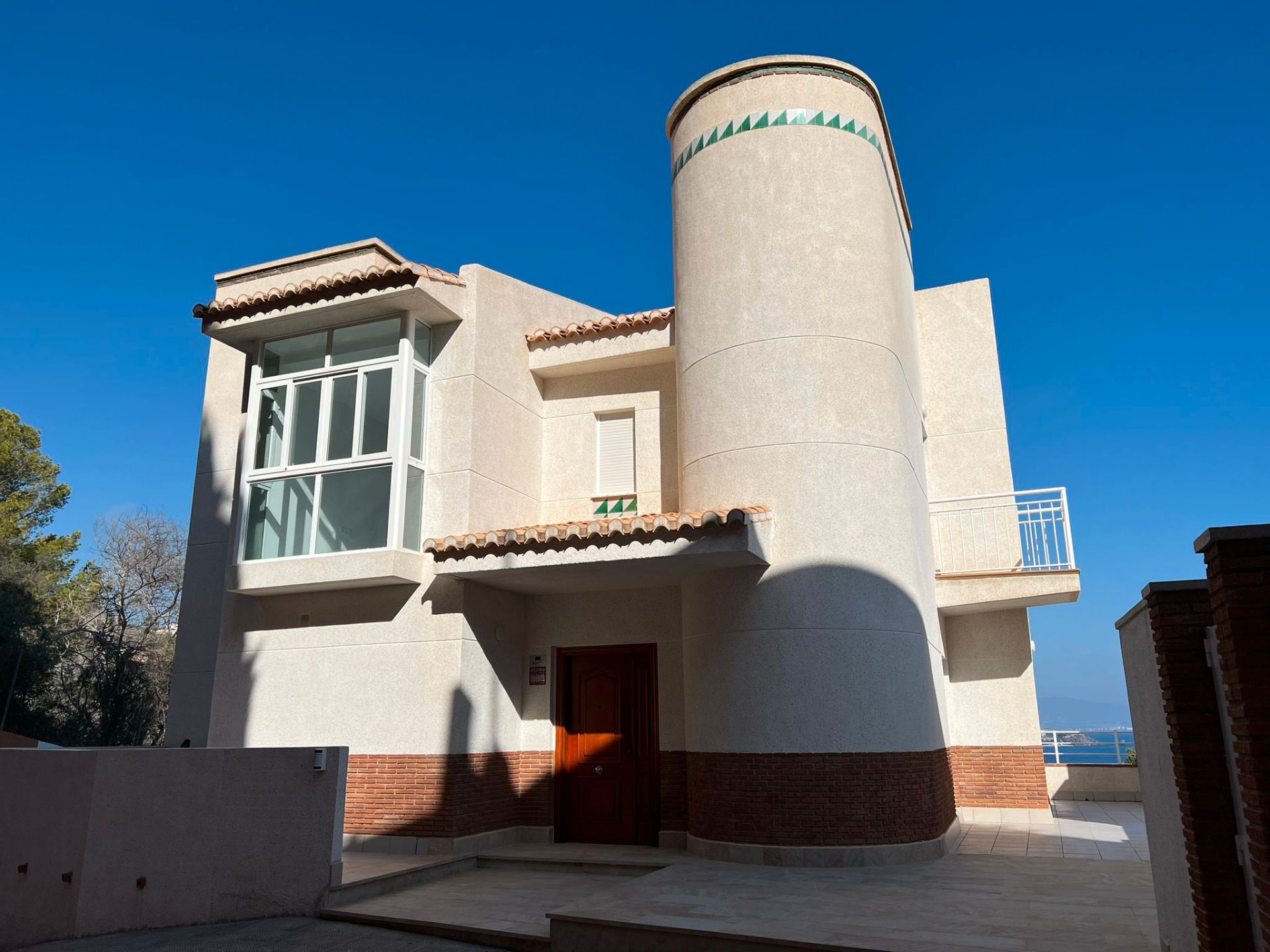 Exterior view of House or chalet for sale in Almuñécar  with Air Conditioner, Heating and Terrace