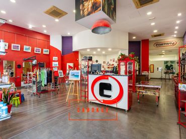 Business premises for transfer in Calle Pablo Ruiz Picasso 23