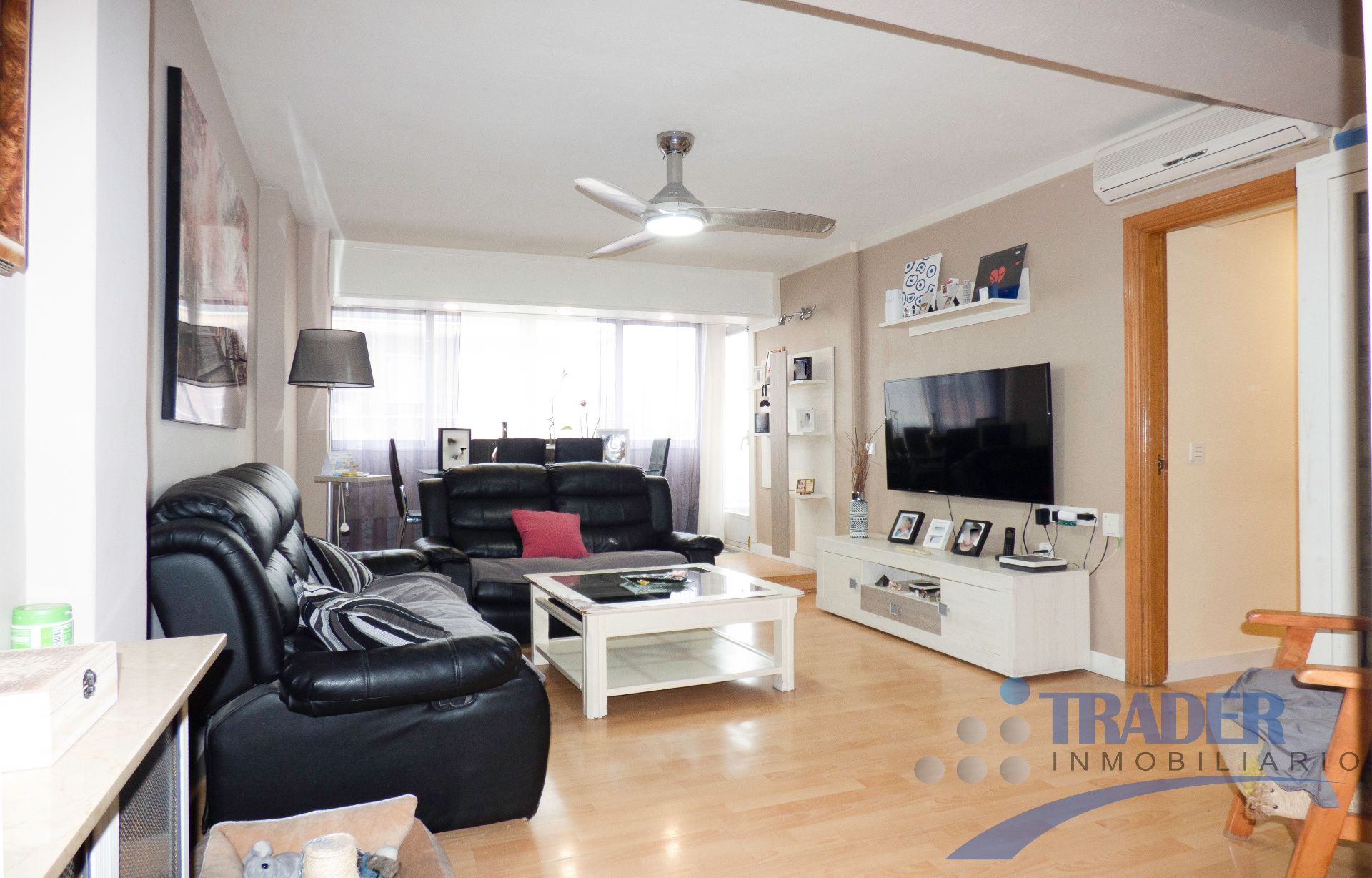 Sala de estar de Piso en venta en Alcorcón con Aire acondicionado, Calefacción y Terraza