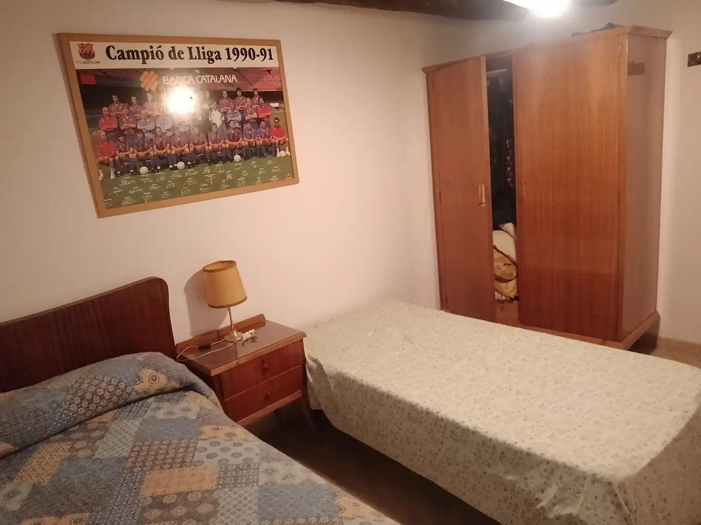 Habitación de Finca rústica en venta en Alcampell con Terraza, Trastero y Amueblado