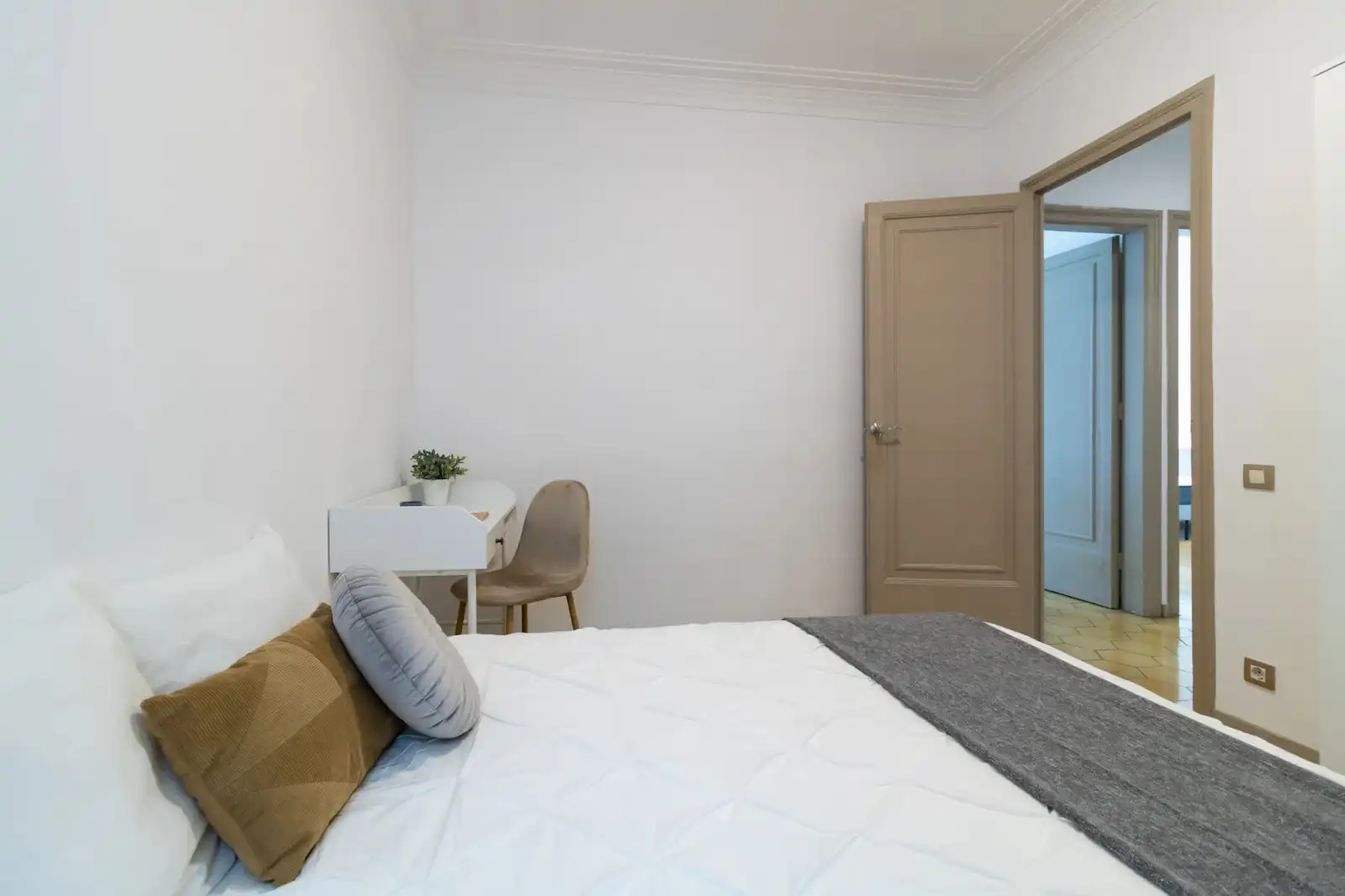 Bedroom of Flat for share in Sarrià - Sant Gervasi